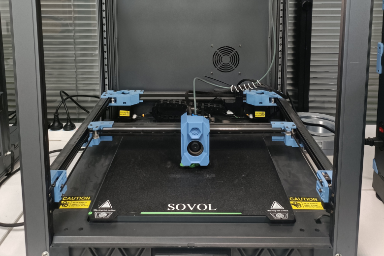 How to Choose a 3D Printer for Kids and Schools